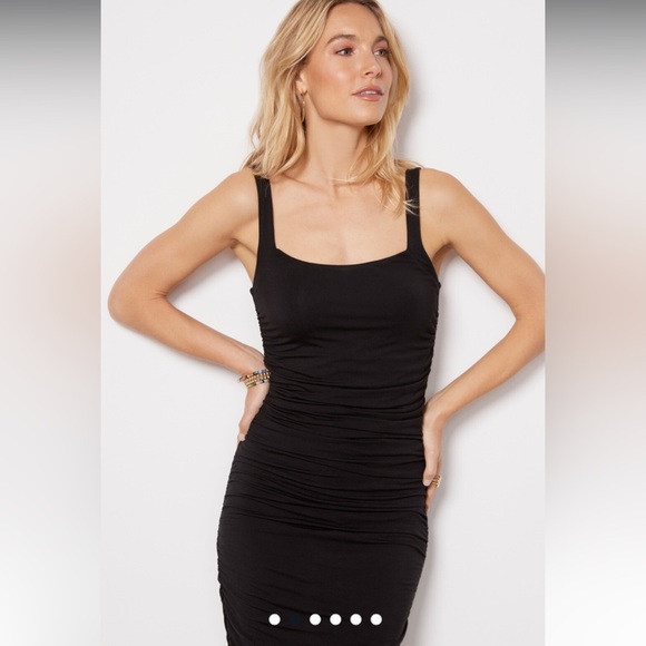 Good American Ruched square-neck stretch-rayon maxi dress Lg & Medium in black - Picture 9 of 16